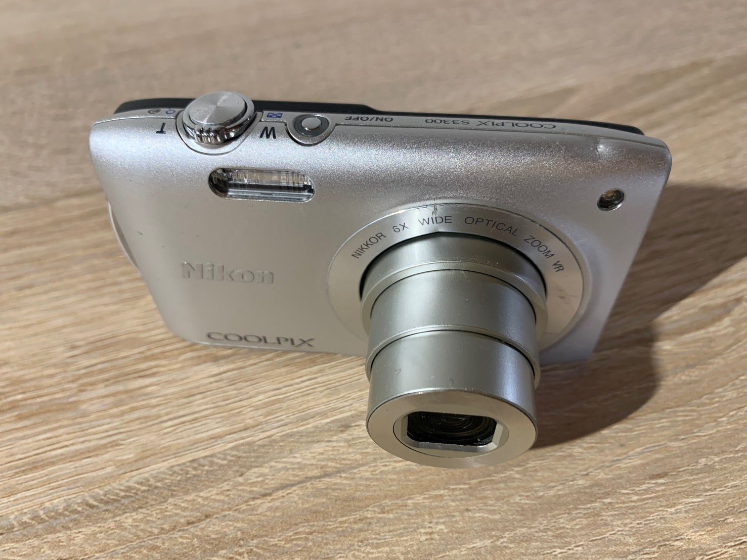 6056 Nikon COOLPIX S3300 シルバー デジカメ - メルカリ