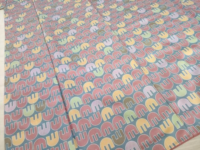 平和屋着物○本場染大島紬 幾何学文様 正絹 逸品 AABA3328ck 平和屋着物