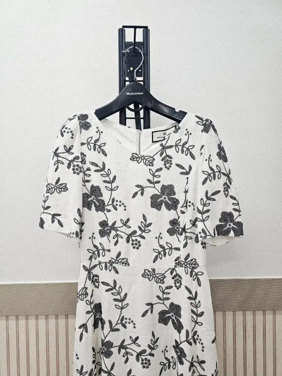 MOJO.S.PHINE モジョエスピン