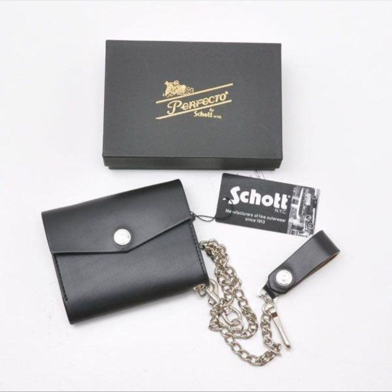 Schott 本革（牛）チェーン付き WALLET - メルカリ