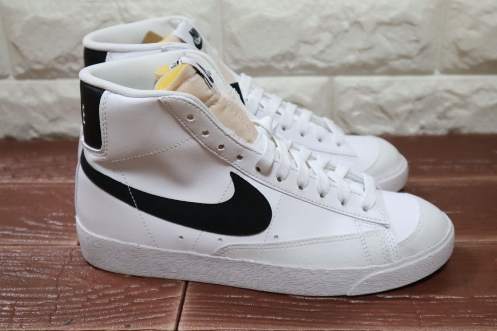 ナイキ NIKE W BLAZER MID '77 NEXT NATURE - 型落ちスニーカー