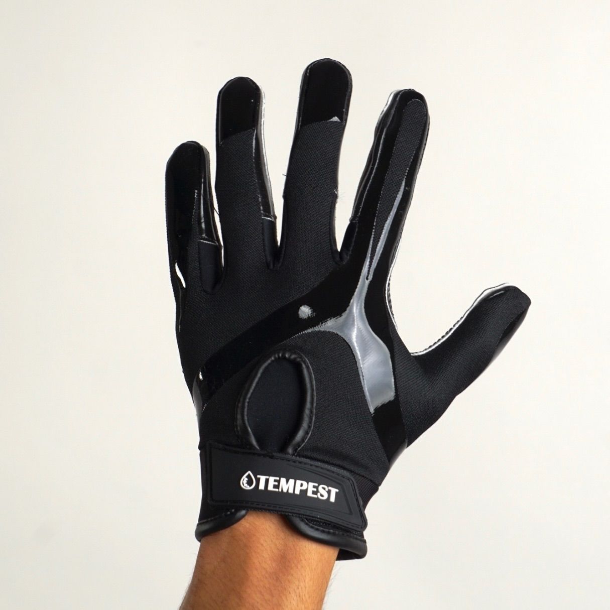 TEMPEST　GLOVES【BLACK】アメフト　アメリカンフットボール