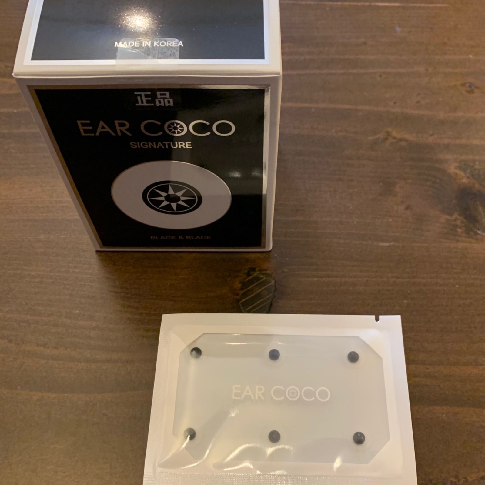 イヤココ☆オニキス☆正規品 Industria オニキス コイル ピアス