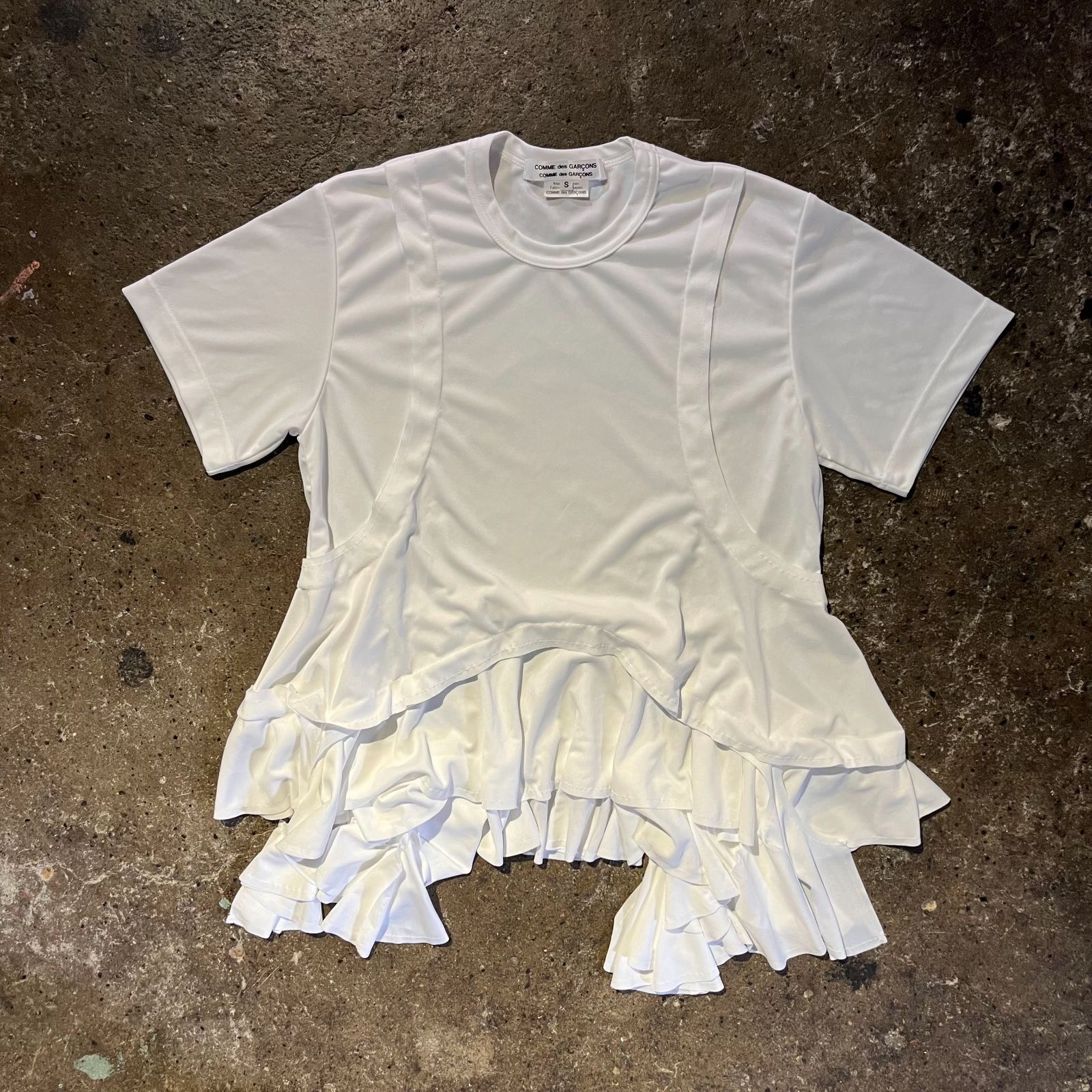 コムデギャルソン　コムコム　カットソー　トップス　AD2023 COMME des GARCONS COMME des GARCONS 24ss エステルフリル