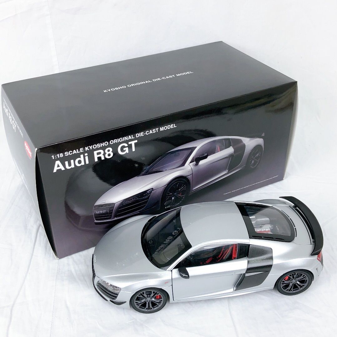 おもちゃ21 Audi R8 GT Ice Silver Metallic 1/18スケール ミニカー