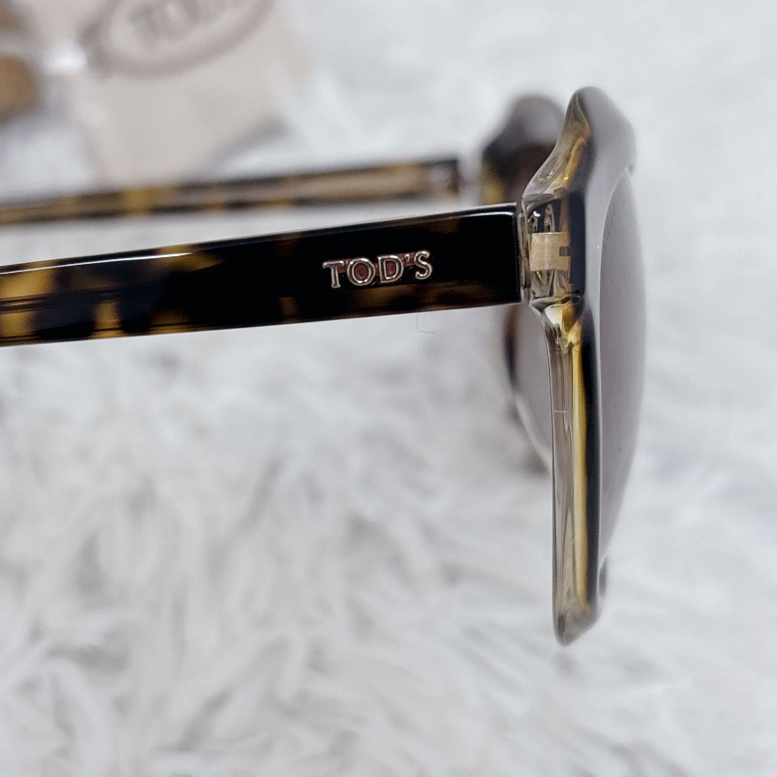 TOD'S 【美品】べっ甲調 サングラス ケース付き レディース