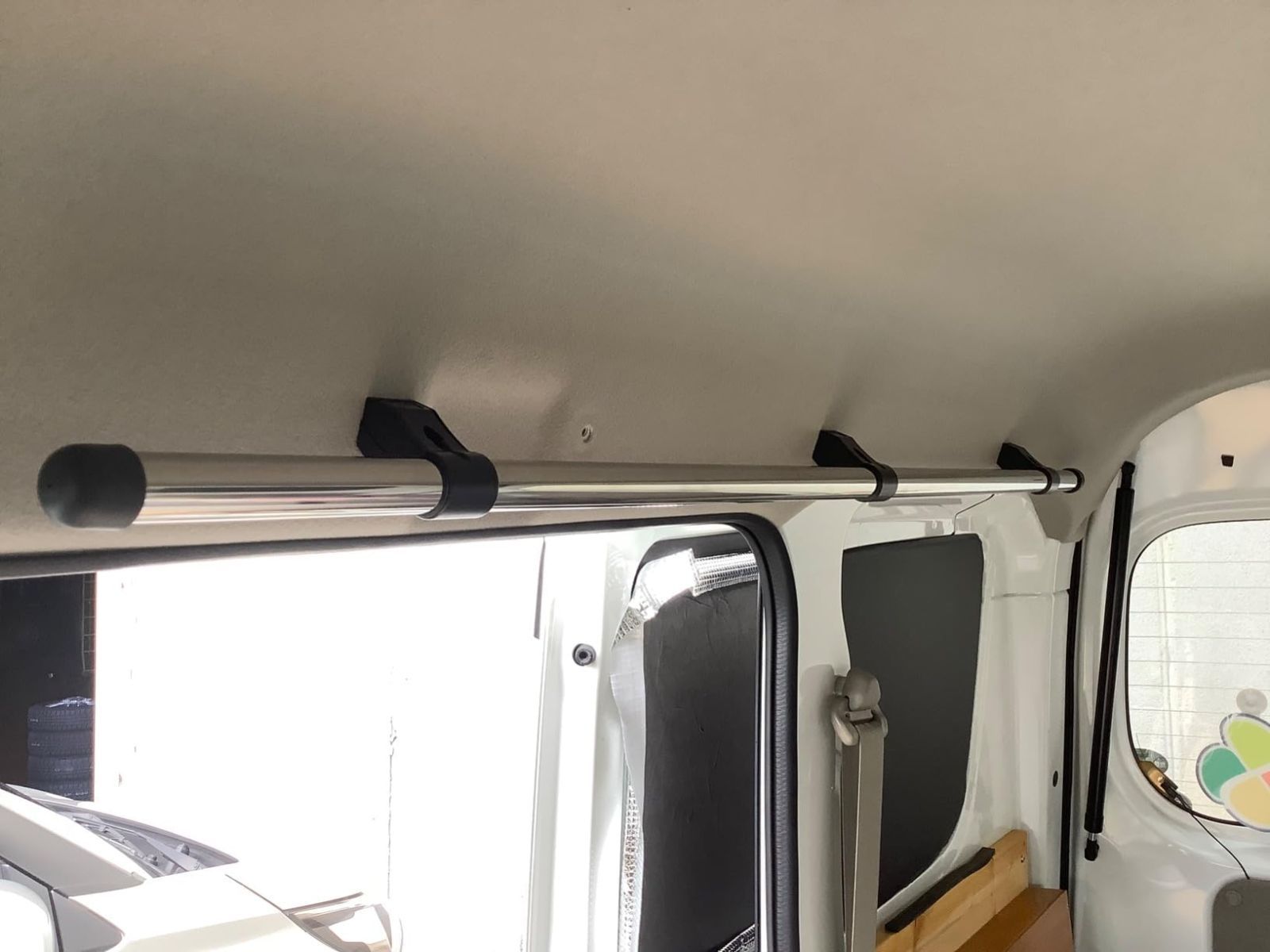 4系 サイドバー