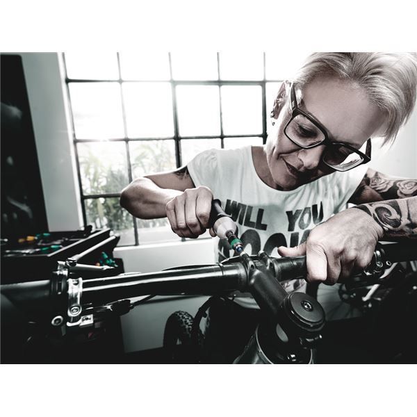 【特売セール】 WERA ヴェラ プリセット型 トルクドライバー トルク調整範囲3.0-6.0N.m 074717 工具 ツール DIY 作業工具 道具