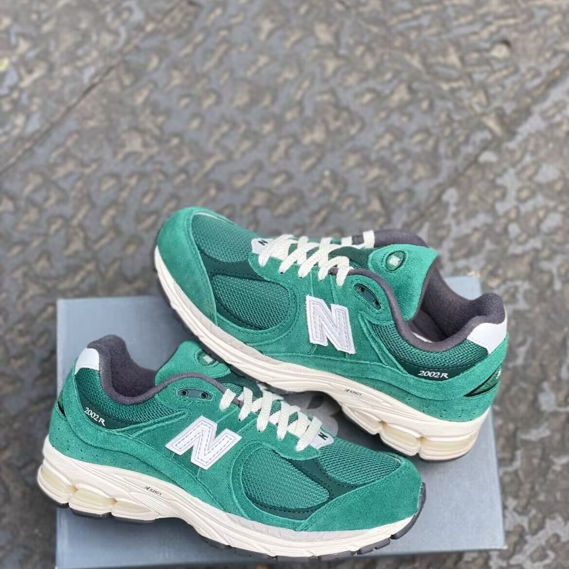 New Balance M2002RHB GREEN ニューバランス - メルカリ