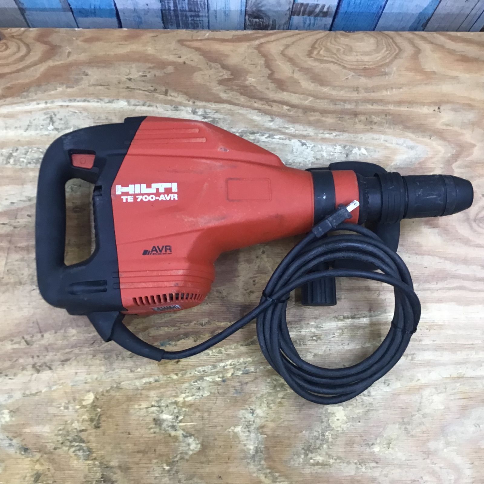 中古品】ヒルティ(HILTI) 電動ハンマ TE700-AVR【桶川店】