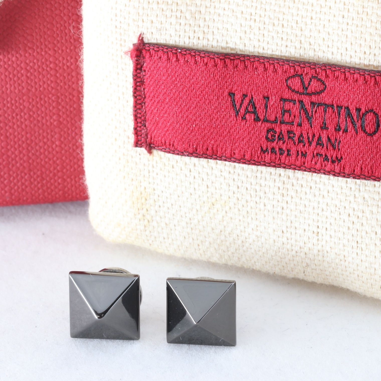 ITL571R4CJFG VALENTINO ヴァレンティノ ロックスタッズ メタル 
