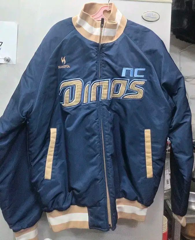 NC NCダイノス ウィンタージャンパー カミスタ