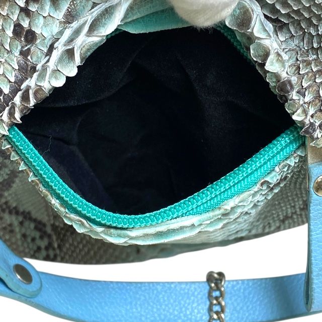 ブルー ポーチ付き