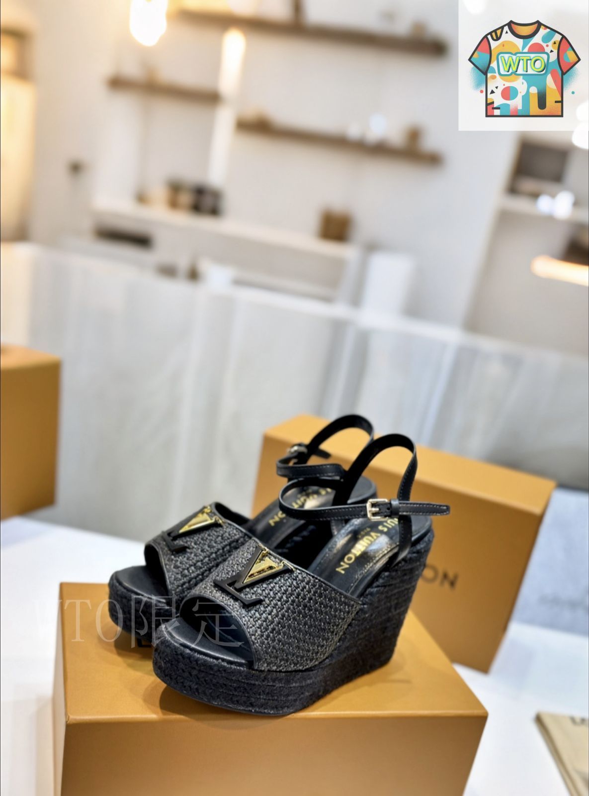 ★本日終了予定★ルイ•ヴィトン レディース サンダル 美品】ルイヴィトン サンダル 34.5 22cm ラインストーン バック
