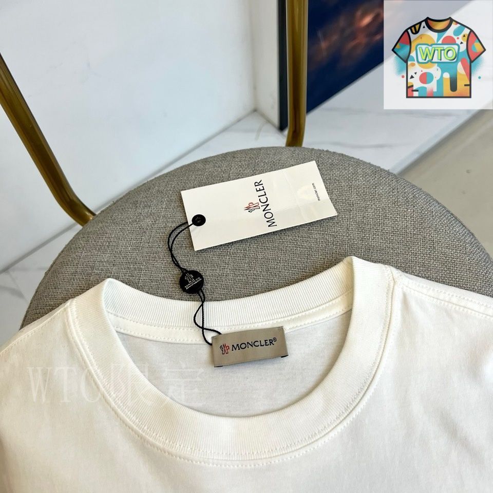 MONCLER 2025春夏新作 異素材MIX ロゴ付き パフスリーブTシャツ 今日特価】MONCLER 2025 PAIR ロゴプリント T - メルカリ