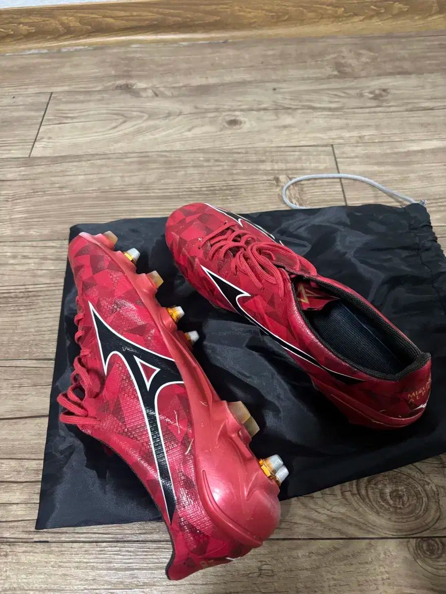 ミズノ ルビーレッド アルファ 2 ジェパンmix 280