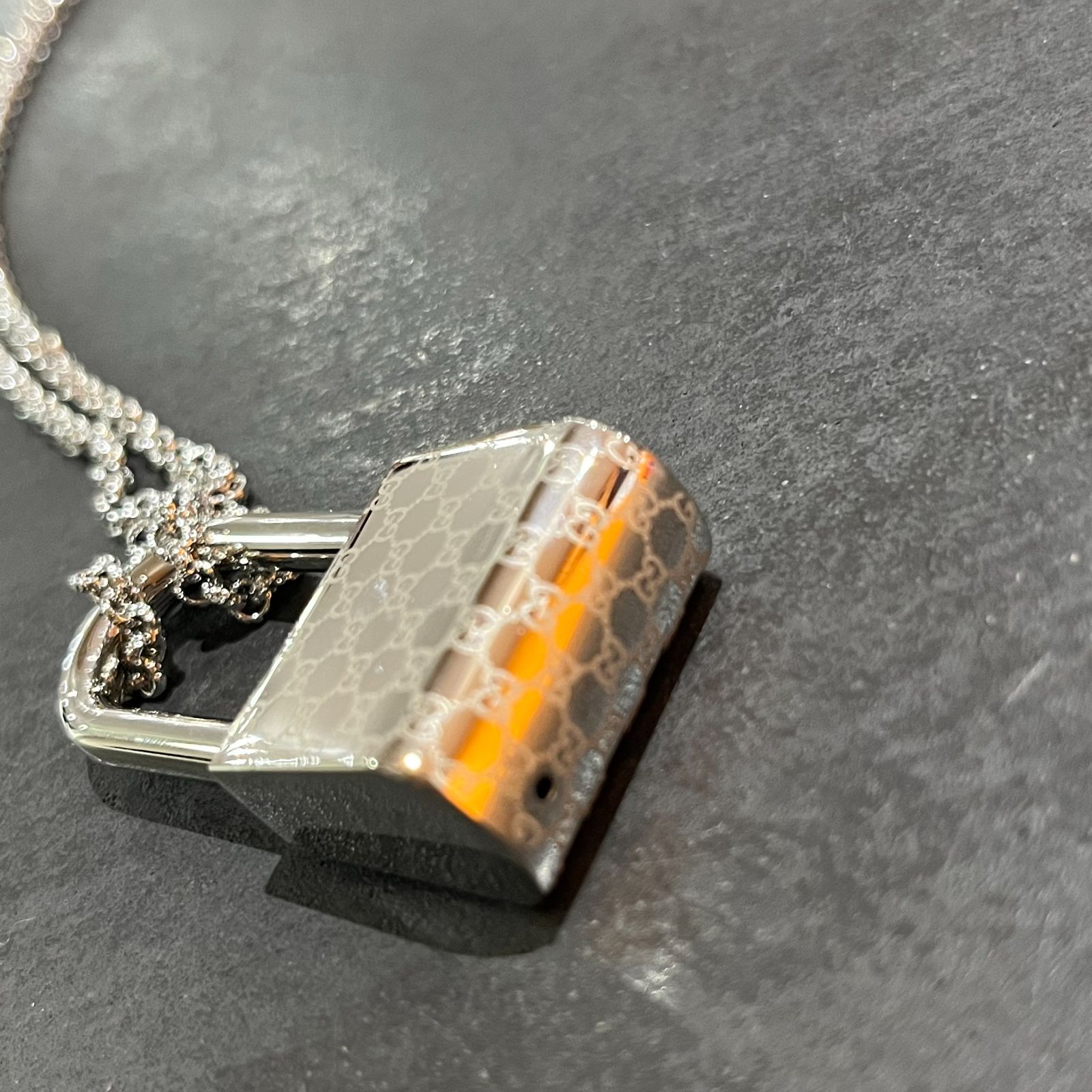 GUCCI マイクロシマ GG 総柄 南京錠 チャーム ネックレス グッチ