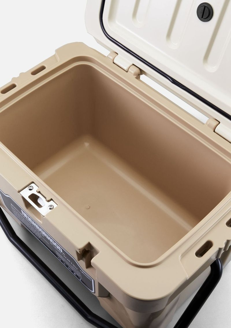 NEIGHBORHOOD - 即納 NEIGHBORHOOD IC . 25QT P-COOLER BOX NEIGHBORHOOD IC . 25QT / P-COOLER BOX 221ABICN-AC01 - メルカリ