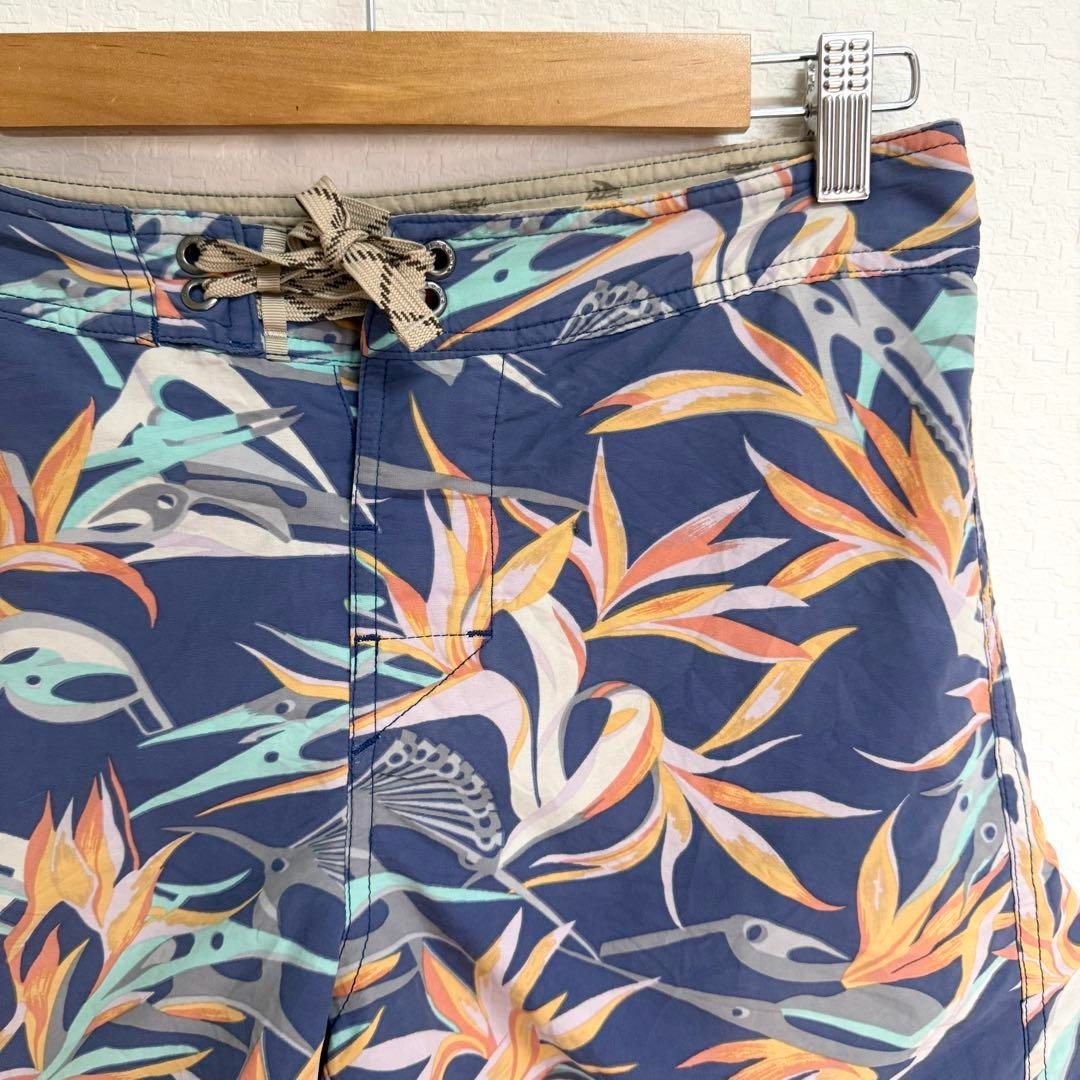 patagonia 幾何学模様 ショートパンツ　XL 新品、未使用 Patagonia 幾何学模様 ショートパンツ バギーズショーツ バギーズ