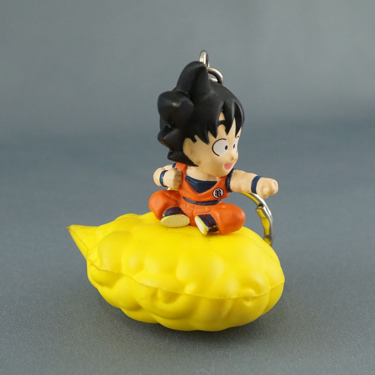 ドラゴンボールZ 孫悟空 やわらか筋斗雲付 キーホルダー USED品