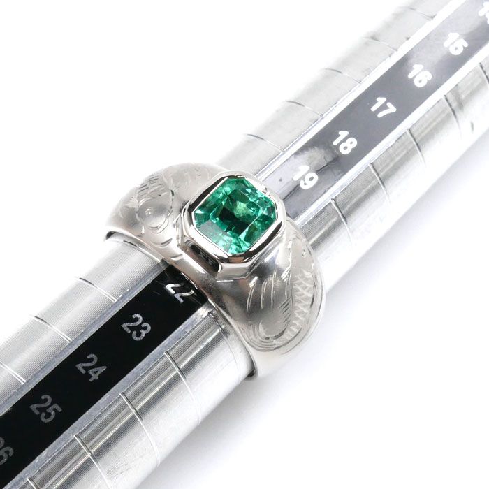 エメラルド指輪 K18プラチナコンビリング ダイヤモンド