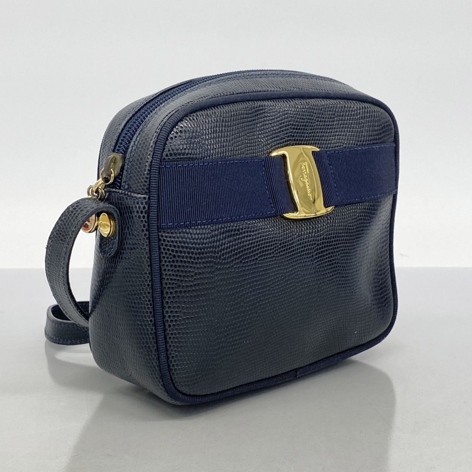 レディース Salvatore Ferragamo レザー ショルダーバッグ ネイビー