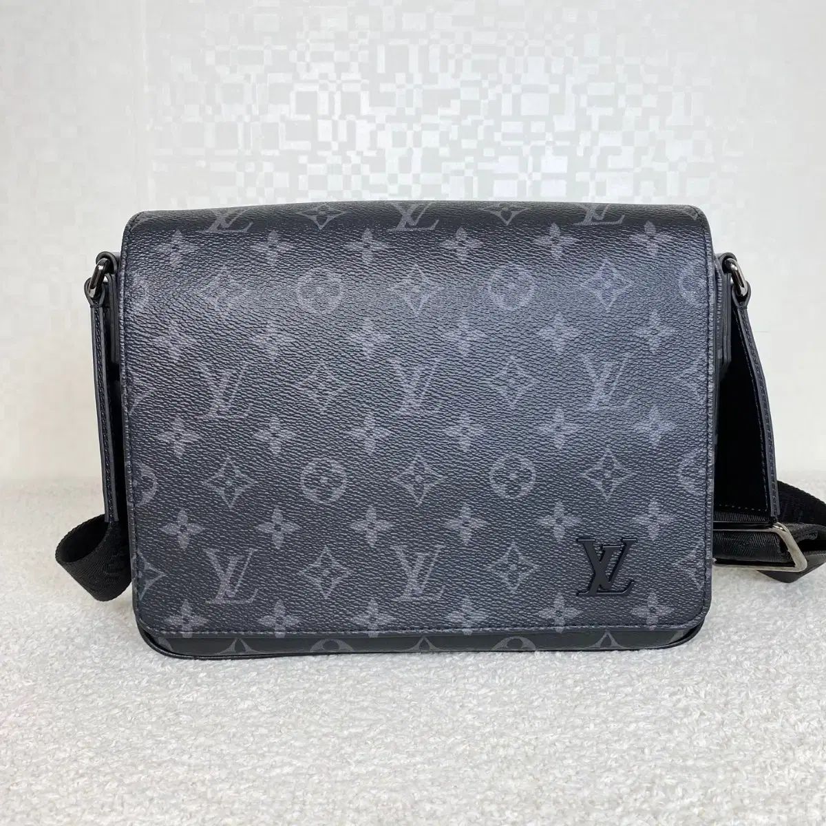 ルイヴィトン ディストリクト PM メッセンジャーバッグ