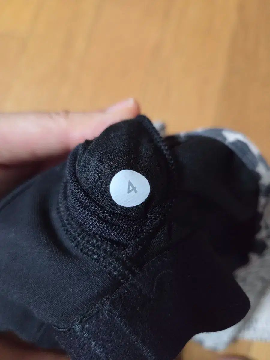 Lululemon ブラック タンクトップ サイズ4 Lululemon ブラック タンク