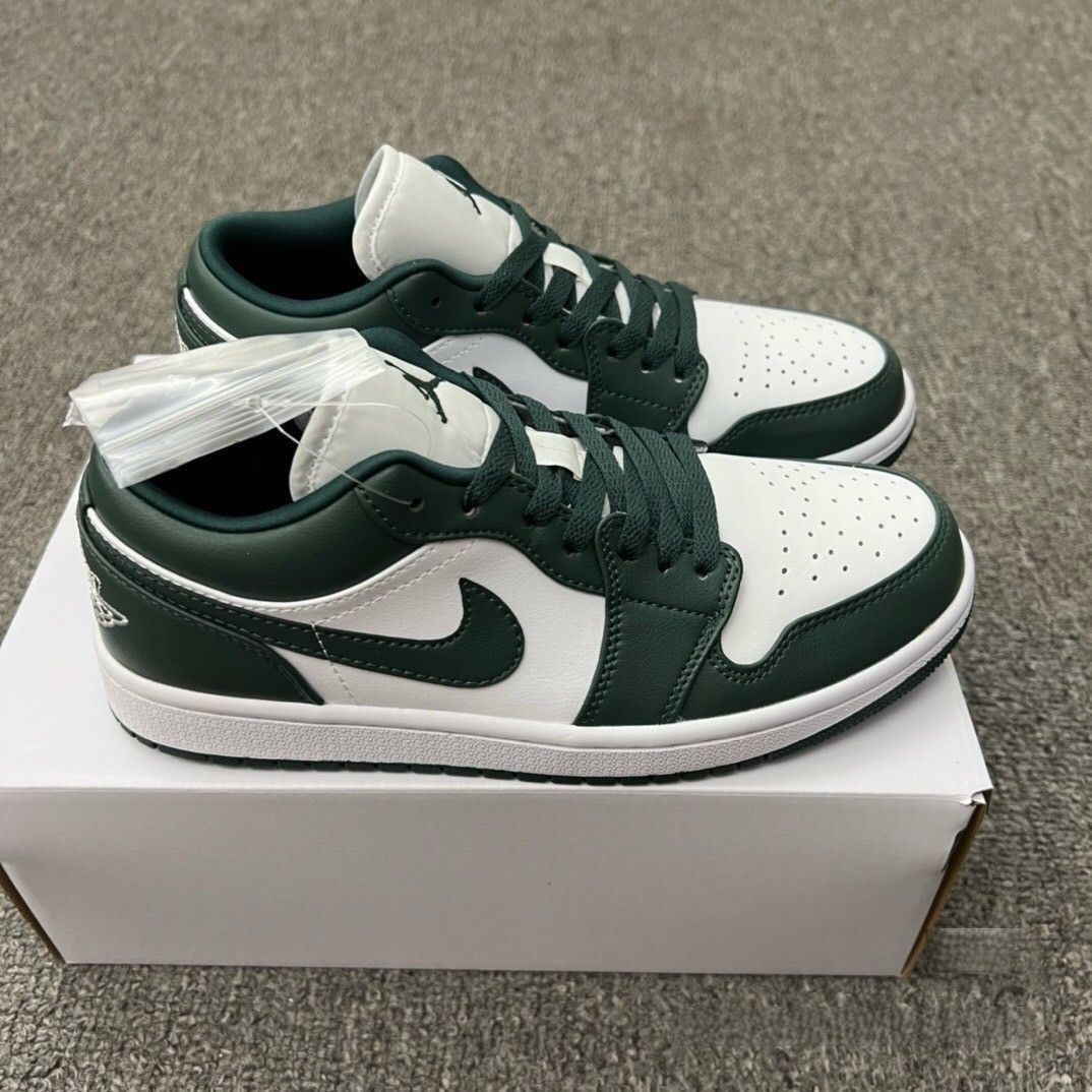 お げしました??即 ?? NIKE Air Jordan 1 Low AJ1 dc0774-113v スニーカー男女兼用ジョーダン