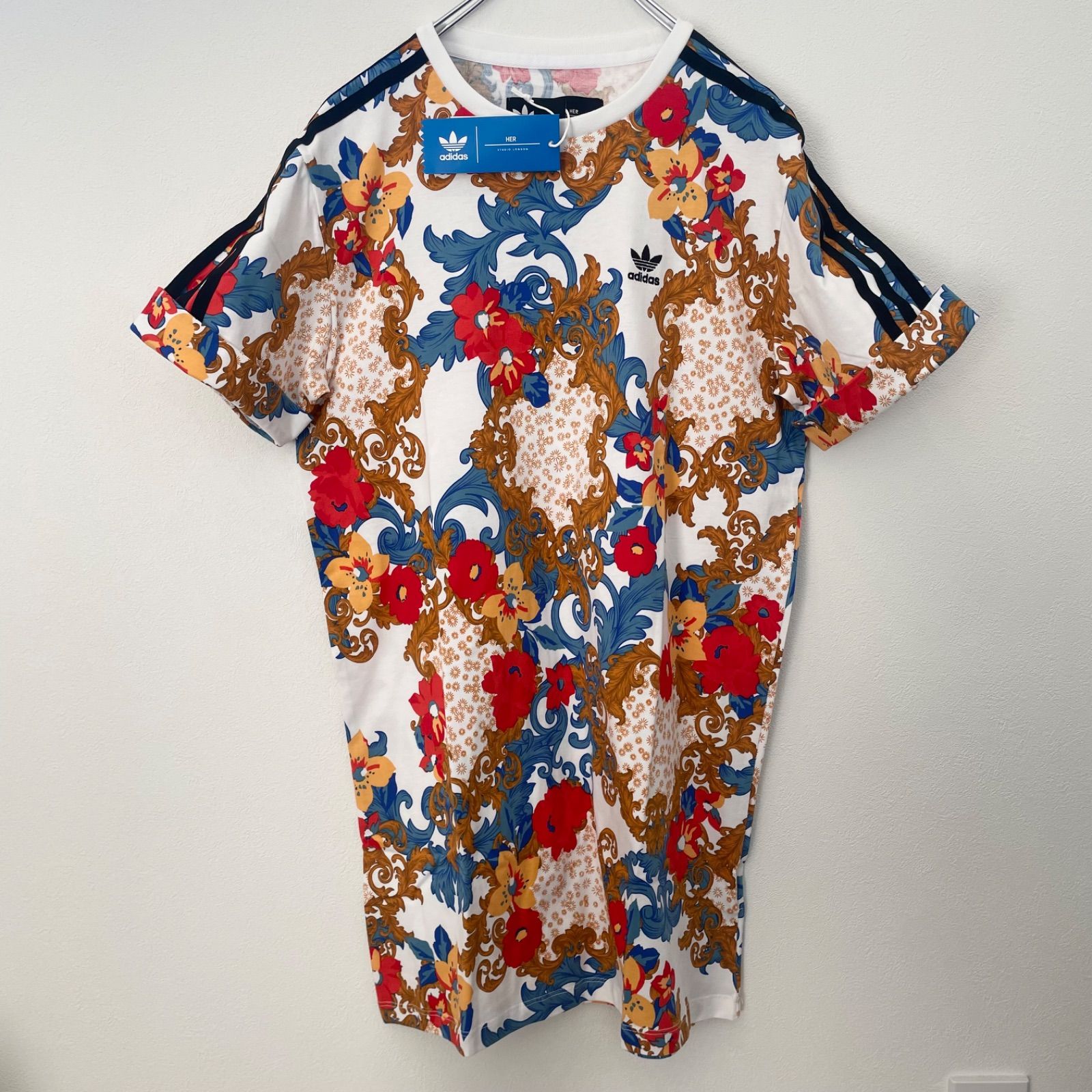 柄 adidas Originals ドレス ワンピース 刺繍ロゴ