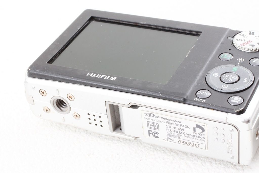 FUJIFILM FinePix F40fd デジタルカメラ シルバー 箱付き FUJIFILM FinePix F40fd - YouTube