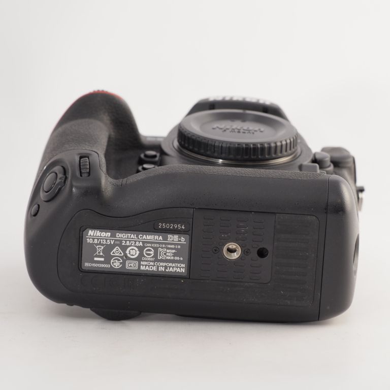 デジタル一眼レフカメラ D