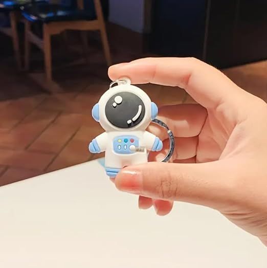 ガキの使い　宇宙人　キーホルダー Amazon.co.jp: [Yicdfur] キーホルダー 宇宙飛行士 ペンダント