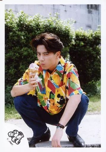 中古】生写真(ジャニーズ) 光GENJI/佐藤敦啓/全身・しゃがみ・シャツ