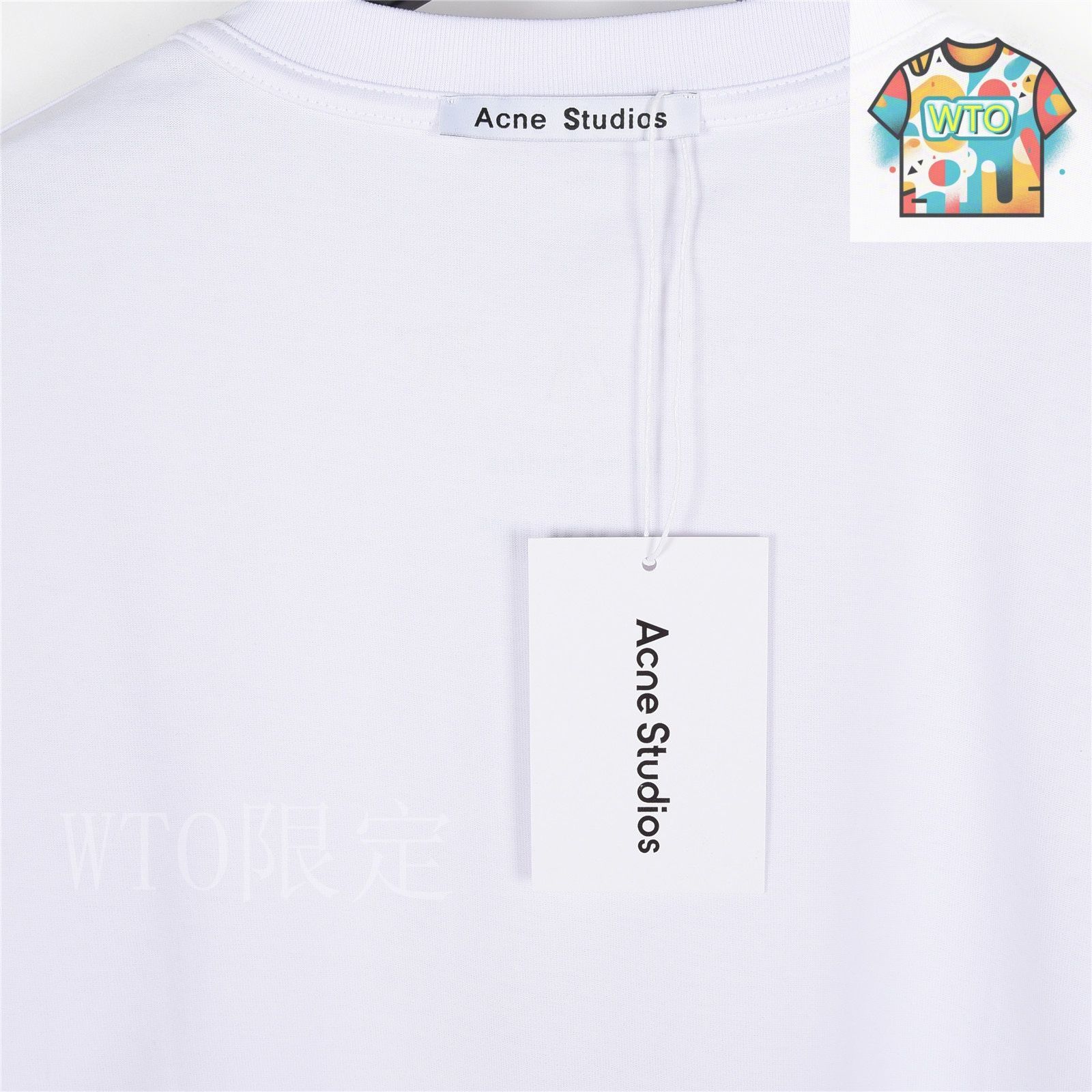 未使用 ACNE STUDIOS ホワイト Tシャツ Sサイズ Acne Studios フェイスパッチ 半袖Tシャツ ホワイト Sサイズ