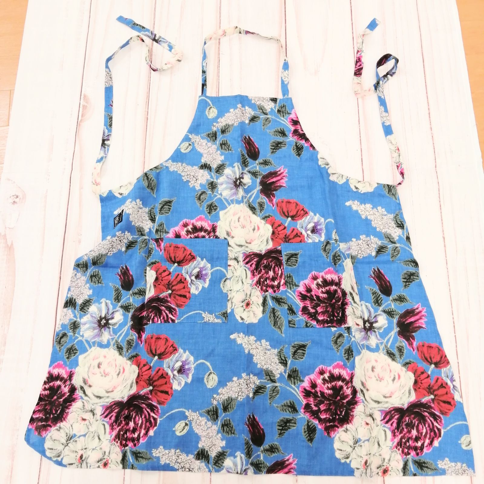 新品未使用未開封☆KEITAMARUYAMA エプロン ほぼ未使用 KEITA MARUYAMA ケイタ マルヤマ 花柄エプロン