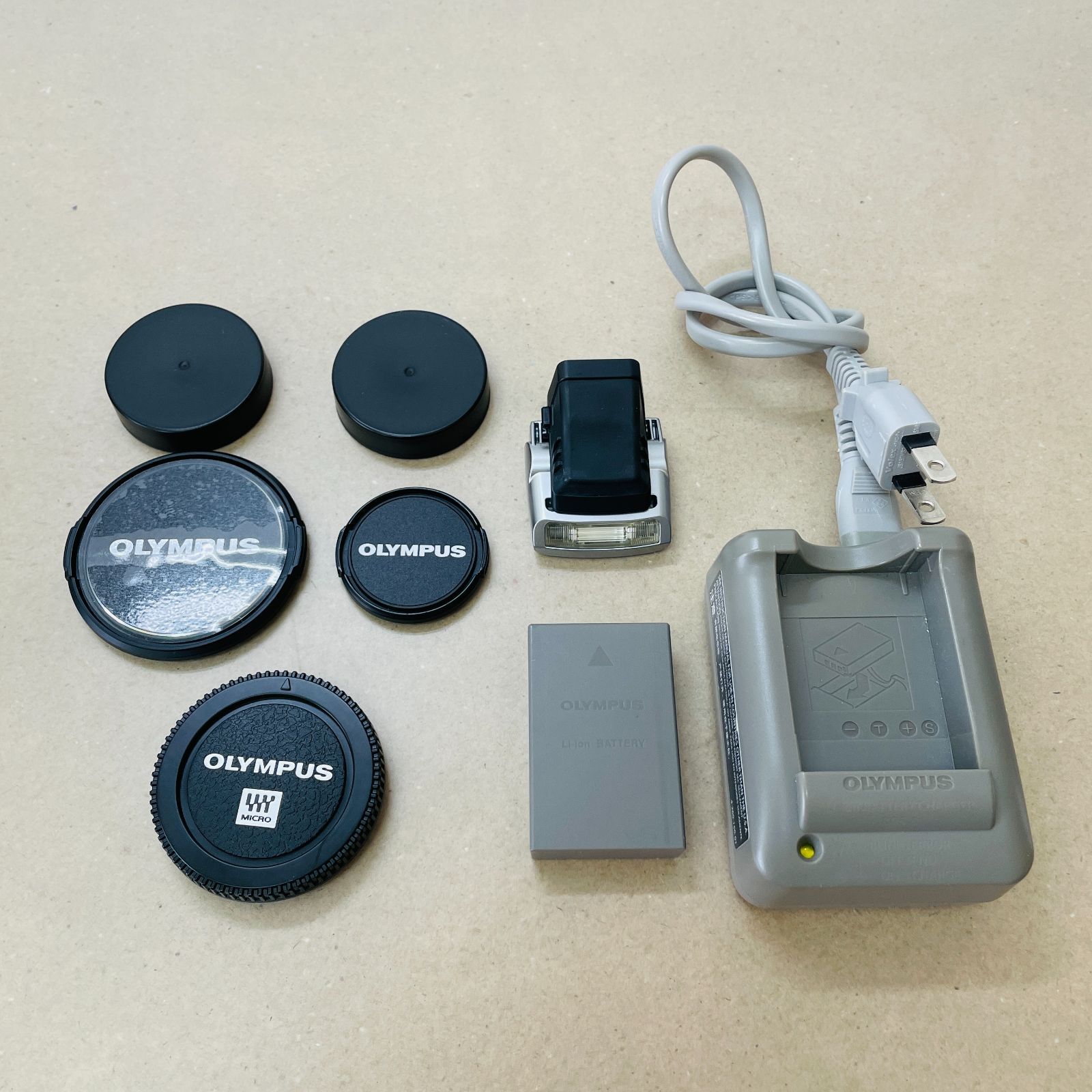 初期化済み OLYMPUS オリンパス PEN Lite E-PL5 ダブルズーム