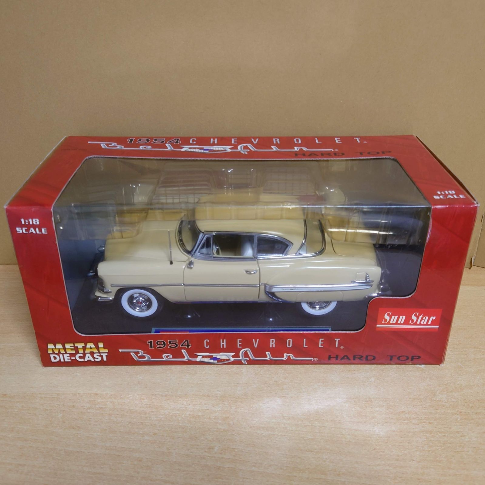 1/18 シボレーベルエア Bel Air 1954ダイキャスト製ミニカー 中古 1/18 シボレーベルエア Chevrolet Bel Air Hard Top 1954
