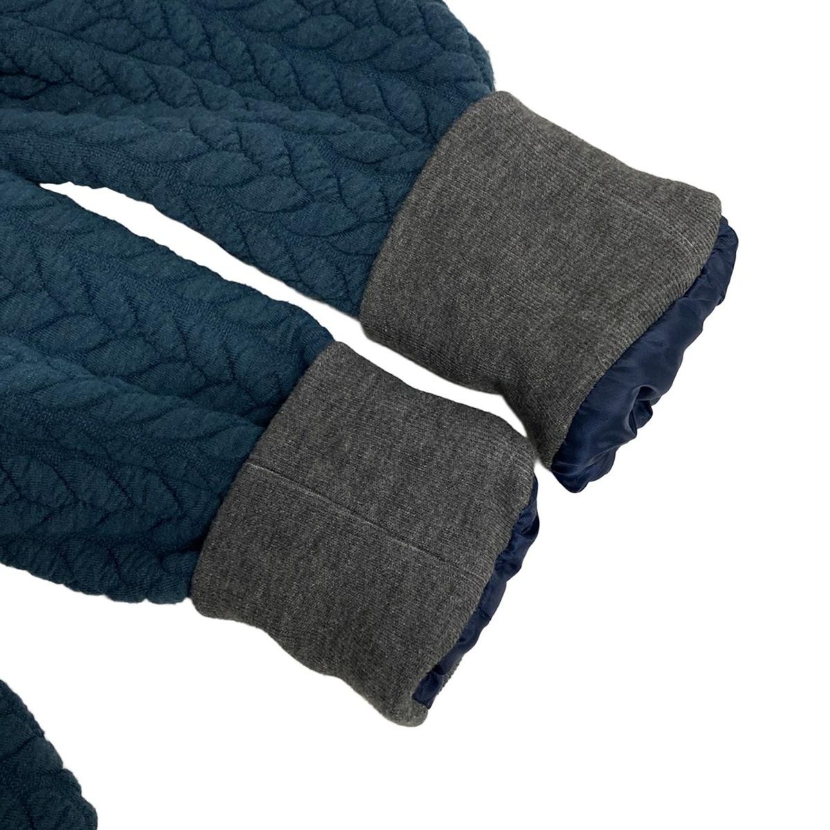 ホコモモラ コート