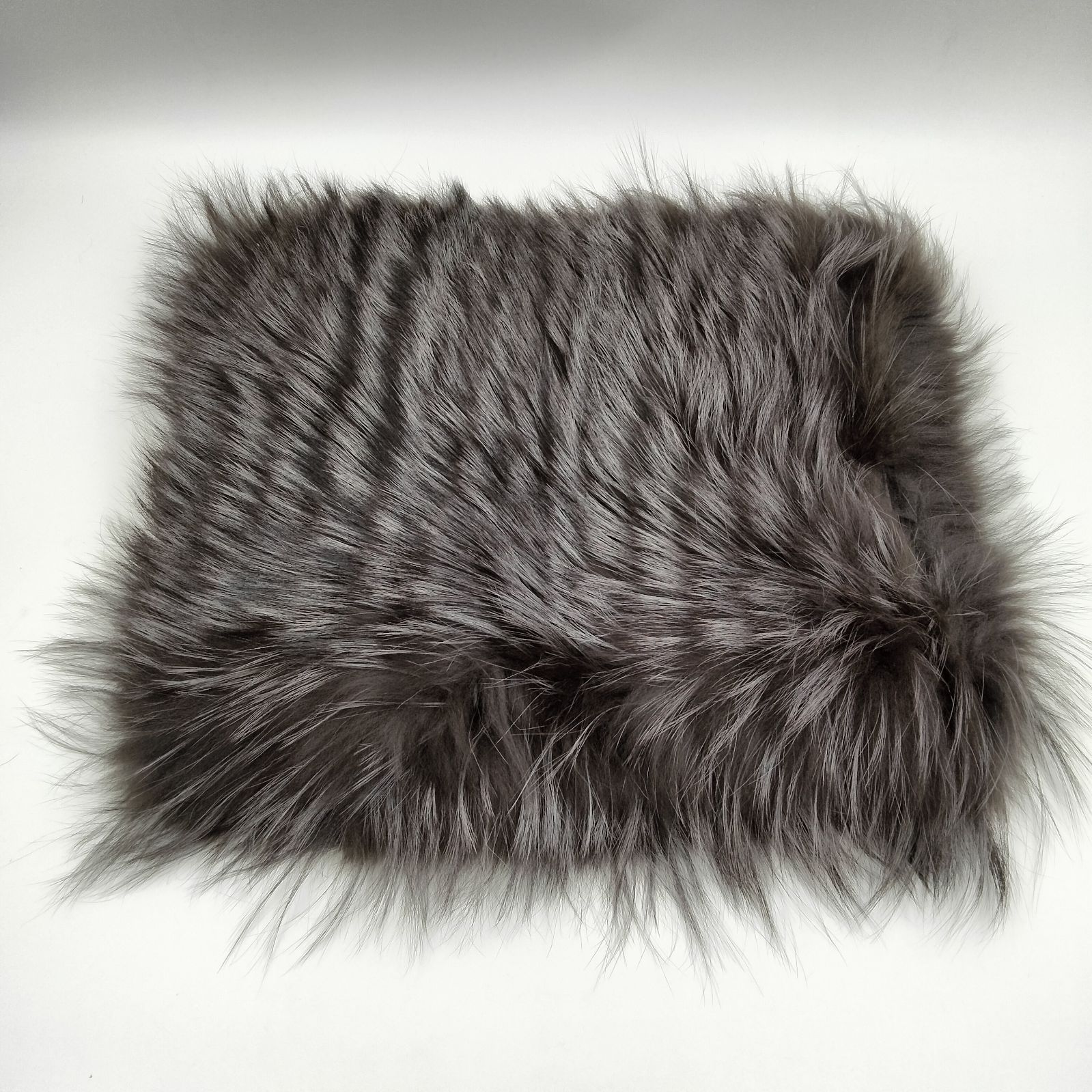新品ブルガリBVLGARI　カシミア　ヘアバンド　ネックウォーマー 新品ブルガリBVLGARI カシミア ヘアバンド ネックウォーマー