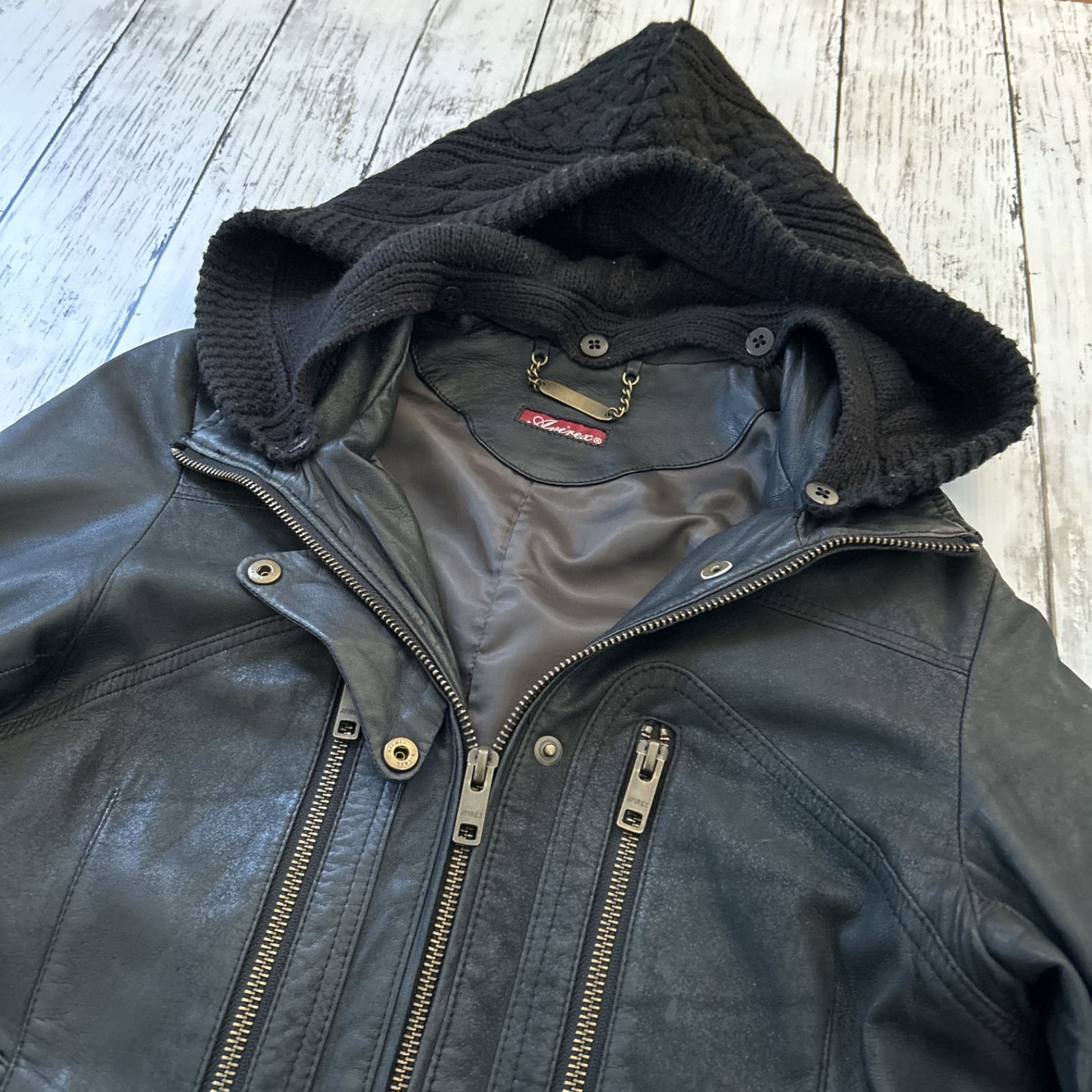 美品 AVIREX レザーパーカー ラムレザー 羊革 ジャケット ストレッチ 黒 美品 AVIREX レザーパーカー ラムレザー 羊革 ジャケット