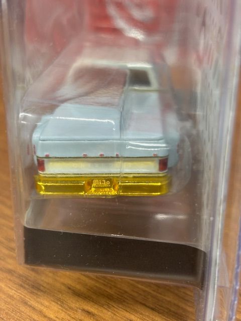 M2 1973 シボレー・シャイアン・スーパー30 ムーンアイズ(チェイスカー) M2 1973 シボレー・シャイアン・スーパー30 ムーンアイズ