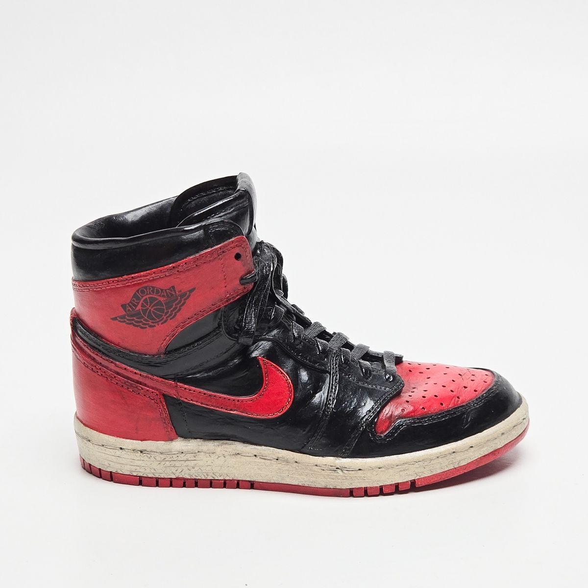 Bowen Designs NIKE Classic エア・ジョーダン 陶器製 フィギュア Air Jordan 1 - メルカリ