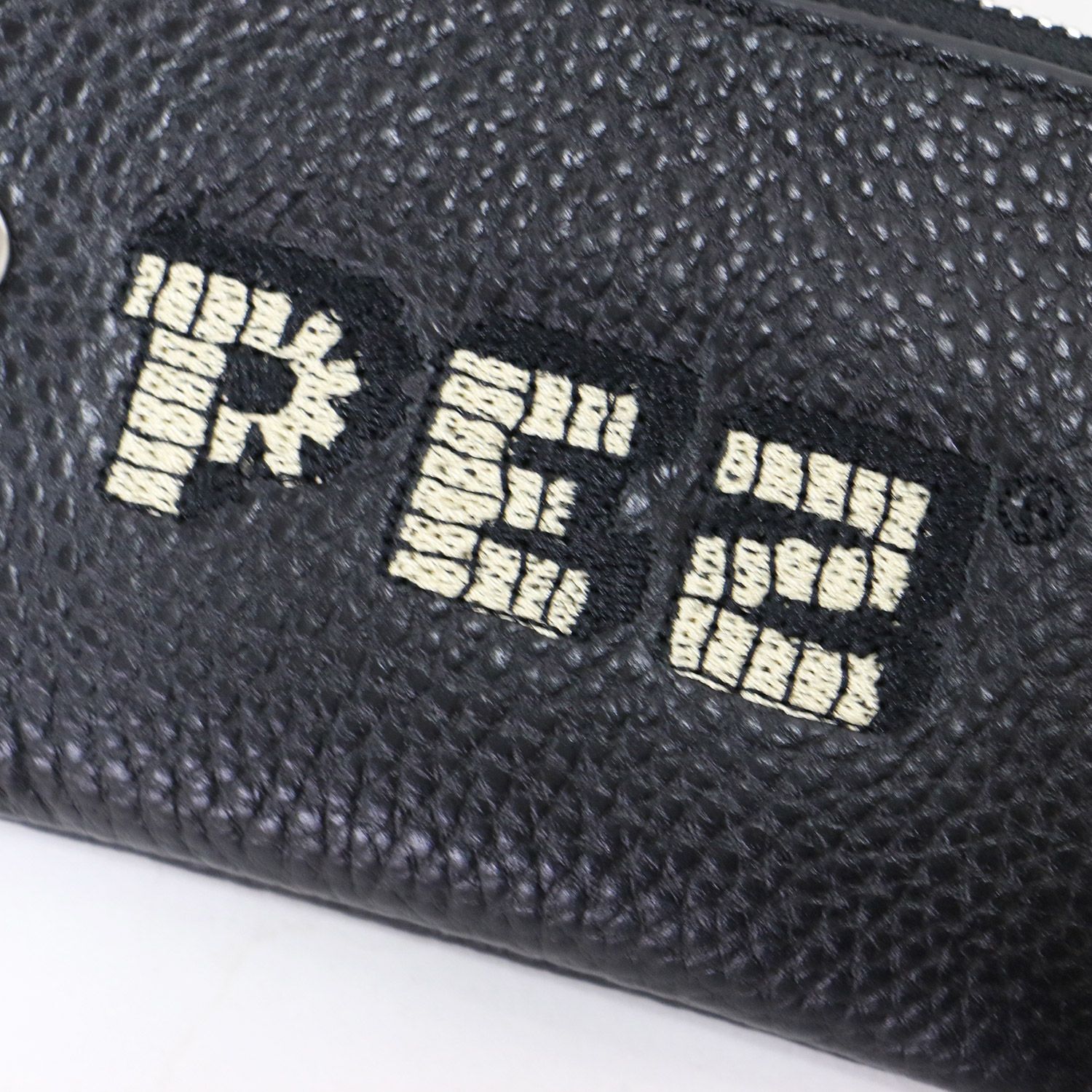 PEZ ショルダーストラップ付きコインケース ブラック PEZ ショルダー