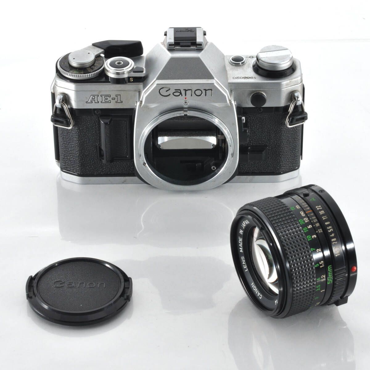 キャノン Canon AE 1 フィルムカメラ FD 50 mm F 4 レンズ セット h 052