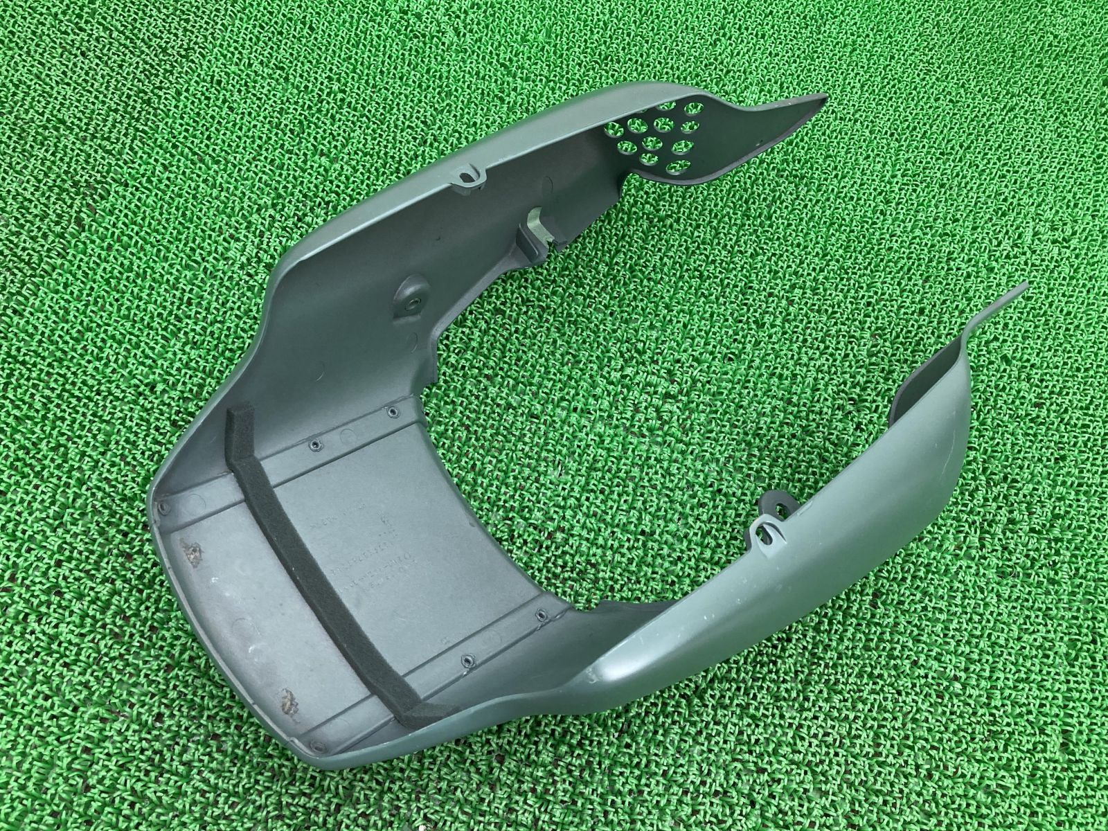 X-4 テールカウル MAZ ホンダ 純正 中古 バイク 部品 SC38 X4 シートカウル 修復素材に 品薄 車検 Genuine  メルカリShops