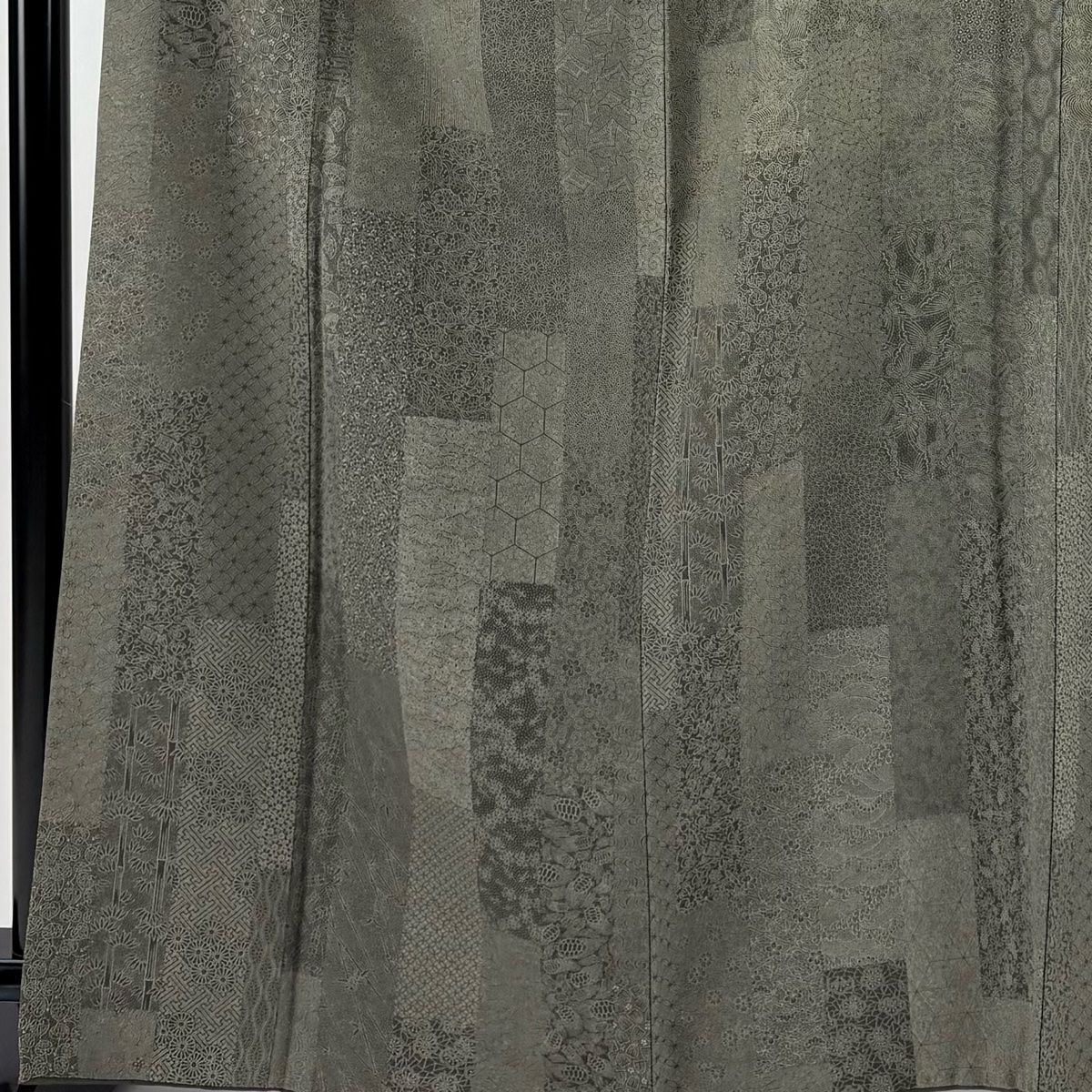 江戸小紋 身丈164.5cm 裄丈65.5cm M 袷 砂川健一 落款 寄せ柄 短冊 灰緑 正絹