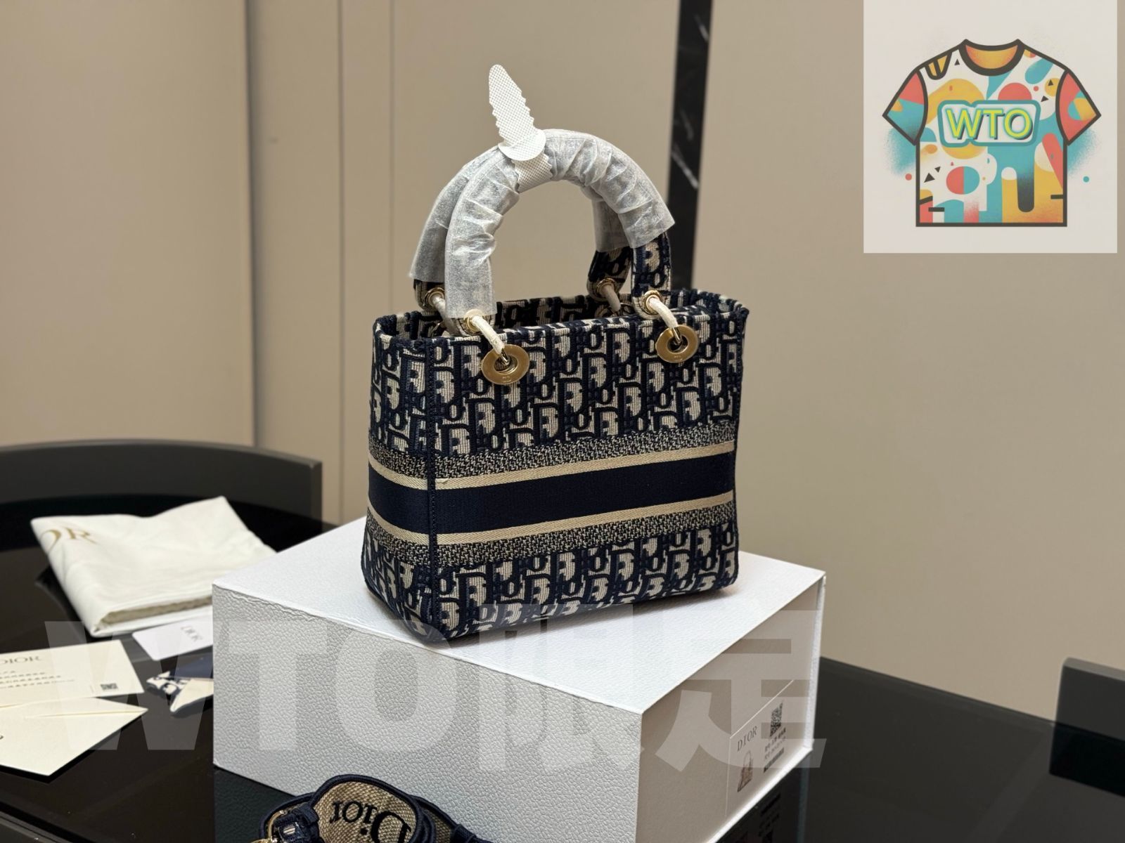 今日WTO】Dior ディオール 刺繍ディアナバッグシリーズ 刺繍の