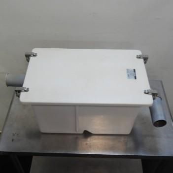 前澤化成工業 床置型 FRP製 グリーストラップ 20L W341 D536 H305mm 厨房 5.59kg