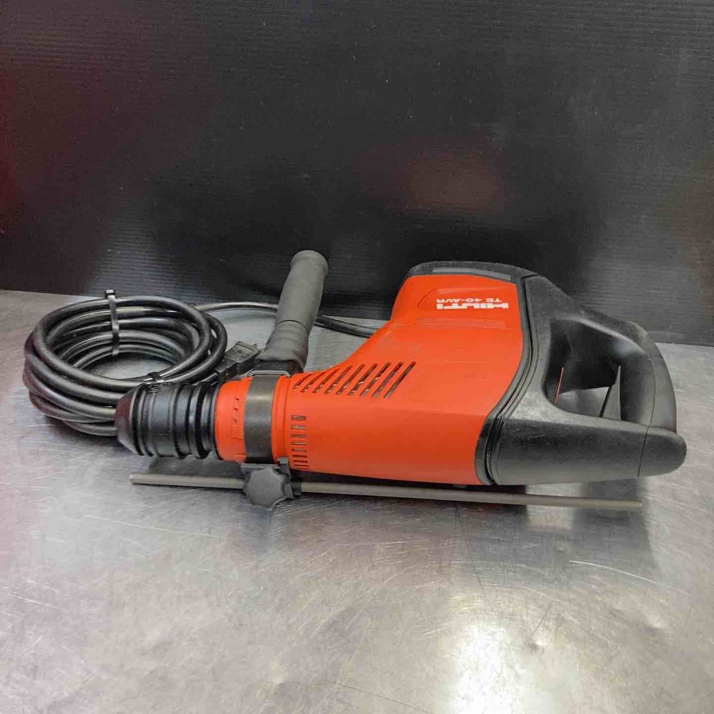 品 ヒルティ HILTI コード式ハンマドリル TE40-AVR ドリルビット2本付属 東大和店 HRDEVELOPMENT_JP